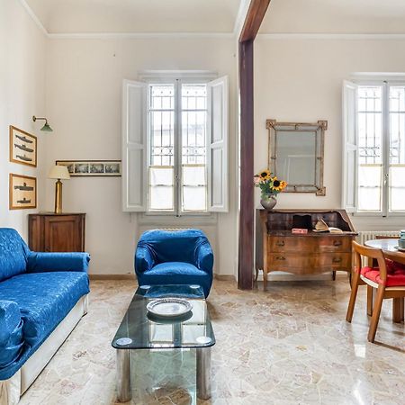 Bright Apartment With Private Garden And Balcony Florença Exterior foto
