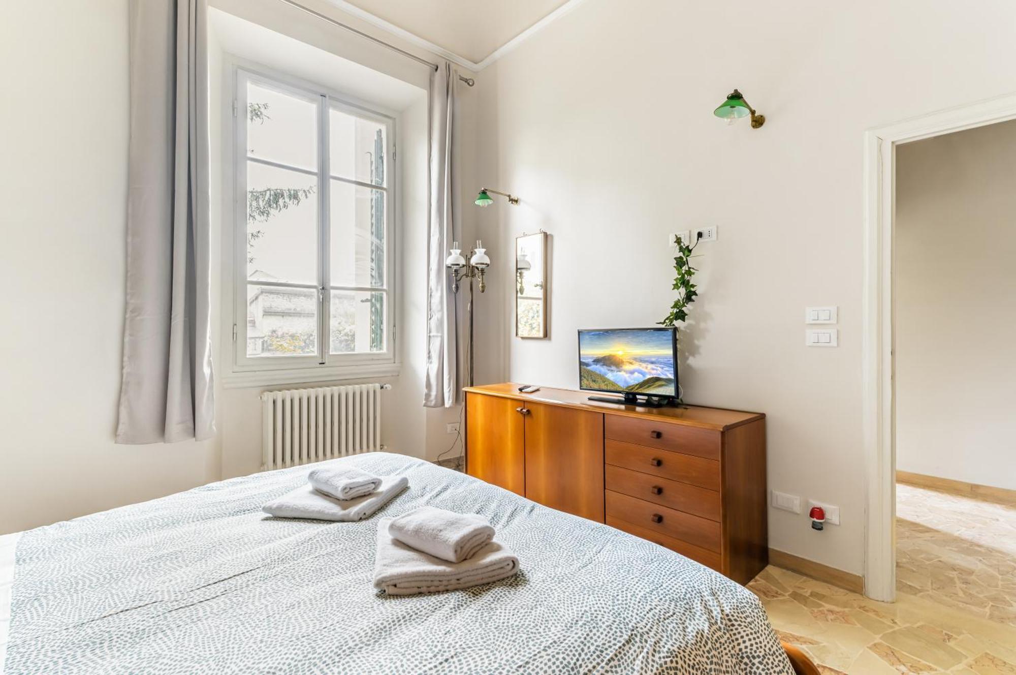 Bright Apartment With Private Garden And Balcony Florença Exterior foto